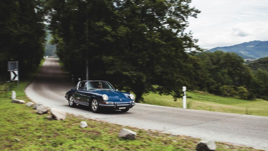  Porsche 911 2.0 Targa (901) 1966 года  (фото 10 из 24)